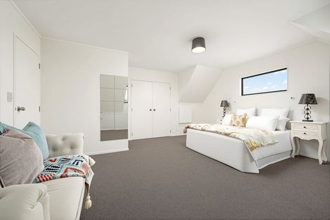 Photo of property in 54 Zefiro Drive, Massey, Auckland, 0614