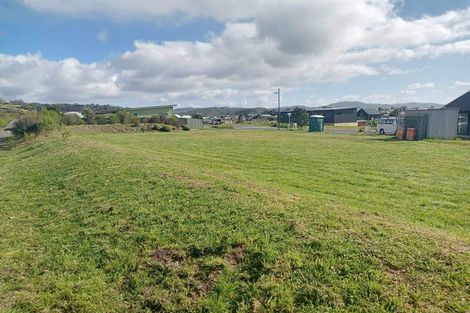 Photo of property in 4 Longreach Drive, Cooks Beach, Whitianga, 3591