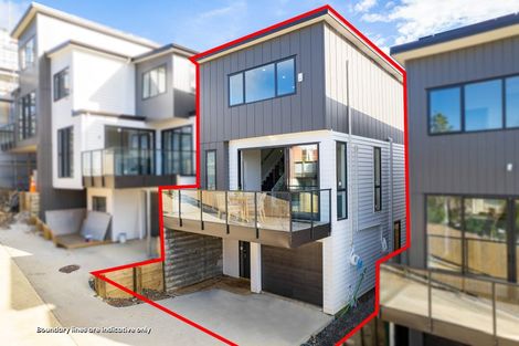 Photo of property in 6/388 Glenfield Road, Glenfield, Auckland, 0629