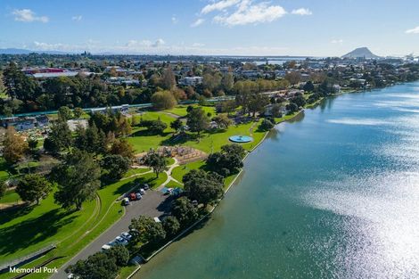 Photo of property in 368 Devonport Road, Tauranga South, Tauranga, 3112
