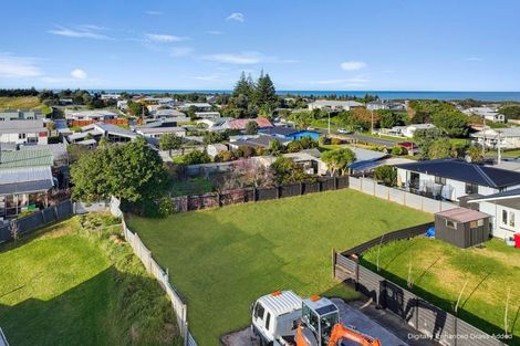 Photo of property in 2b Waitai Street, Castlecliff, Wanganui, 4501