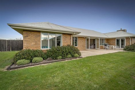 Photo of property in 4 Goldie Place, Rolleston, 7614