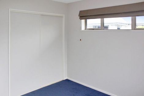 Photo of property in 8 Okuku Place, Hei Hei, Christchurch, 8042