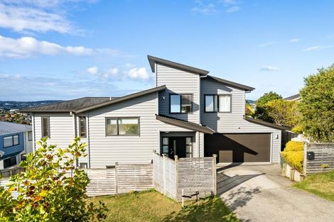 Photo of property in 11 Matisse Drive, West Harbour, Auckland, 0618