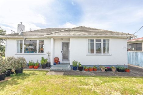 Photo of property in 27 Murch Place, Tawhero, Whanganui, 4500