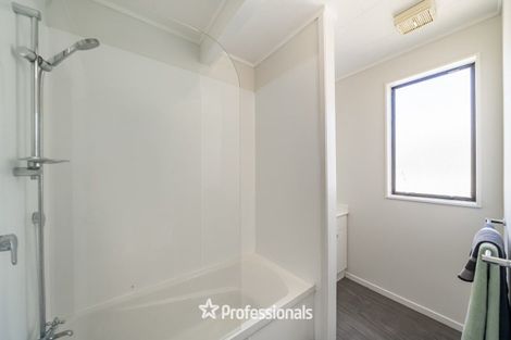 Photo of property in 22 Elizabeth Street, Moera, Lower Hutt, 5010