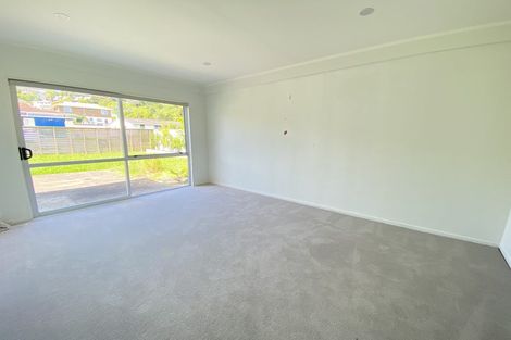 Photo of property in 1/36 Sandiacre Way, Browns Bay, Auckland, 0630