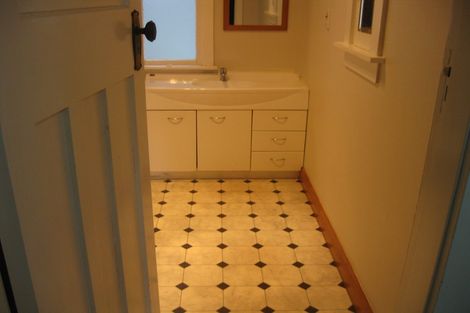 Photo of property in 49 Riverside Drive, Waiwhetu, Lower Hutt, 5010