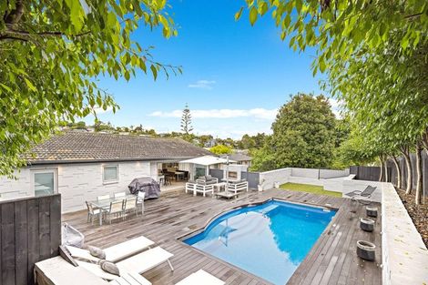 Photo of property in 54 Maxwelton Drive, Mairangi Bay, Auckland, 0630