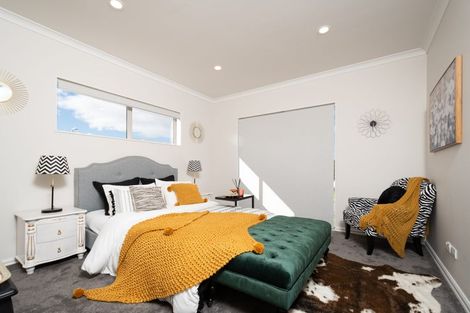 Photo of property in 6c Aralia Road, Sunnynook, Auckland, 0620