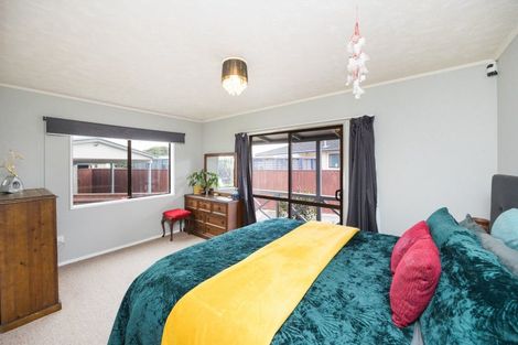 Photo of property in 5 Cedar Grove, Highbury, Palmerston North, 4412
