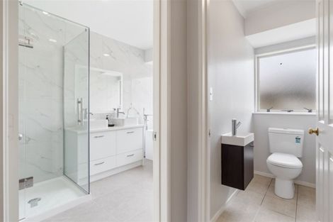 Photo of property in 9 Camerton Close, Northpark, Auckland, 2013