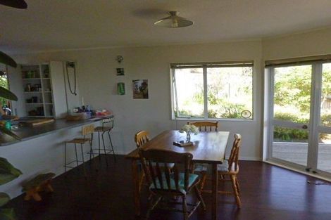 Photo of property in 56 Ashton Fitchett Drive, Brooklyn, Wellington, 6021