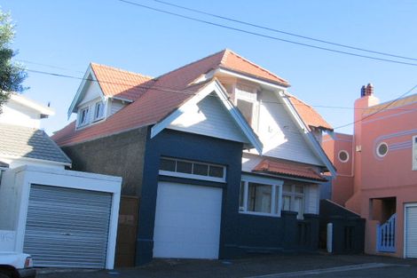 Photo of property in 67 Roxburgh Street, Mount Victoria, Wellington, 6011