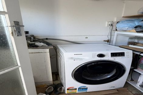 Photo of property in 1/132 Archers Road, Glenfield, Auckland, 0629