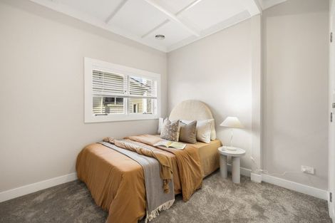 Photo of property in 8 Creamer Avenue, Belmont, Auckland, 0622