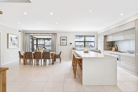 Photo of property in 4 Montrose Terrace, Mairangi Bay, Auckland, 0630