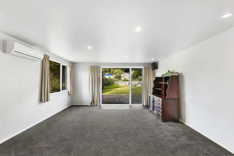Photo of property in 1072 Makara Road, Makara Beach, Karori, 6972