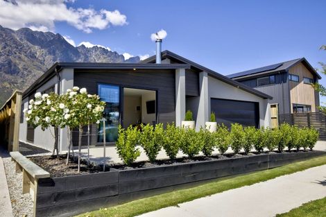 Photo of property in 79 Drysdale Road, Jacks Point, 9371