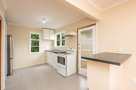 Photo of property in 17 Highbury Road, Highbury, Wellington, 6012