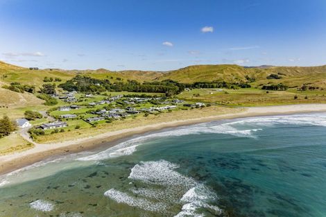 Photo of property in 4a Shoal Beach Road, Aramoana, Omakere, 4271