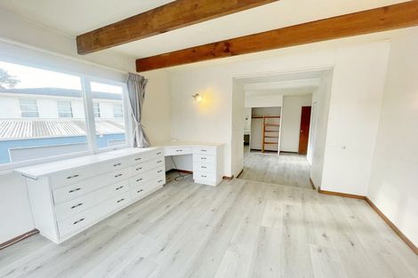 Photo of property in 2/22 Craig Road, Milford, Auckland, 0620