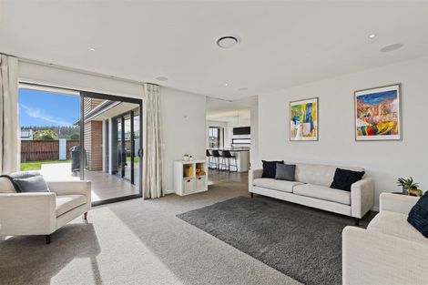 Photo of property in 98 Broadhaven Avenue, Parklands, Christchurch, 8083