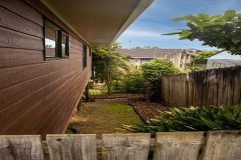 Photo of property in 2/25a Drake Street, Howick, Auckland, 2014