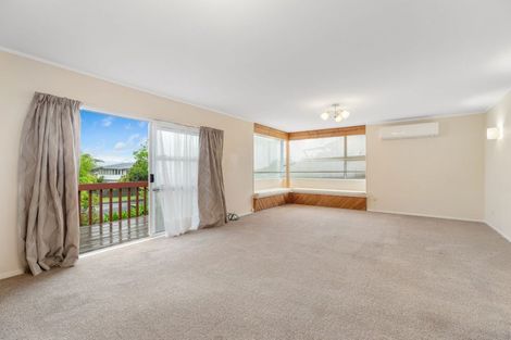 Photo of property in 33a Kirby Street, Glendene, Auckland, 0602