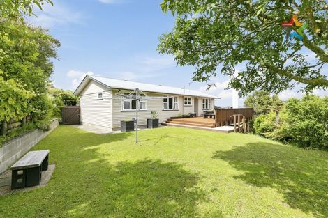 Photo of property in 17 Kingsley Street, Stokes Valley, Lower Hutt, 5019