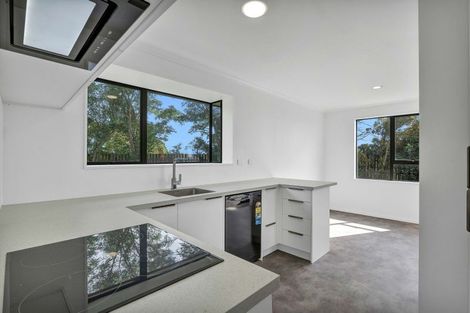 Photo of property in 40 Rona Road, Brixton, Waitara, 4382