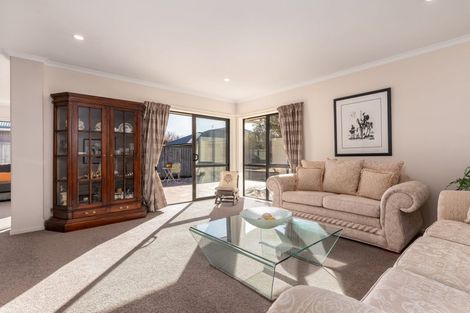 Photo of property in 6 Kinsella Crescent, Aidanfield, Christchurch, 8025