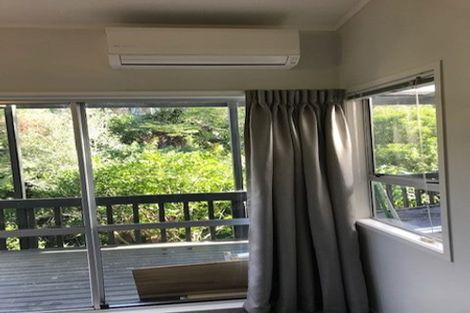 Photo of property in 9 John Gill Road, Cockle Bay, Auckland, 2014