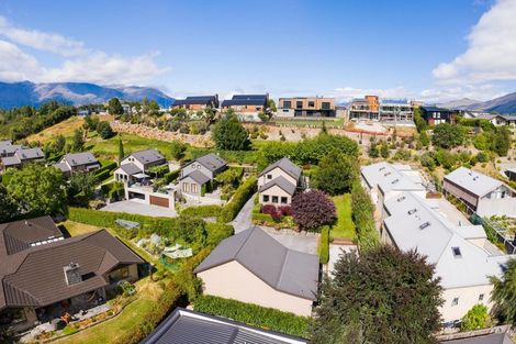 Photo of property in 6 Chartres Lane, Arrowtown, 9302