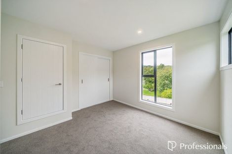 Photo of property in 31 Wainuiomata Road, Wainuiomata, Lower Hutt, 5014