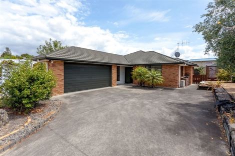 Photo of property in 105 The Drive, Whangamata, 3620