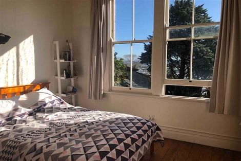 Photo of property in 129 Chaucer Road, Hospital Hill, Napier, 4110