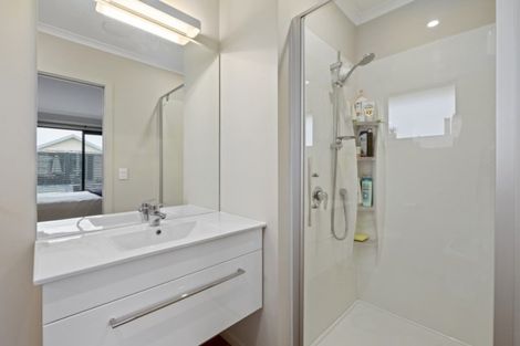 Photo of property in 78 Stratford Drive, Mount Pisa, Cromwell, 9383