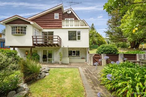 Photo of property in 1 Fendalton Crescent, Pinehaven, Upper Hutt, 5019