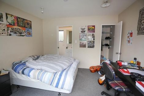 Photo of property in 72a Peer Street, Upper Riccarton, Christchurch, 8041