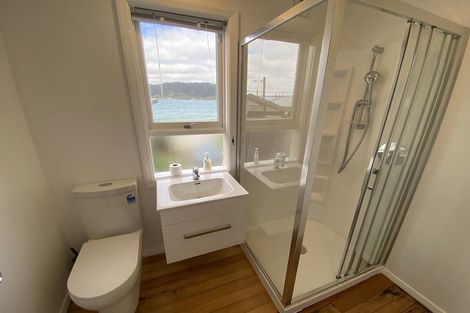 Photo of property in 214 Evans Bay Parade, Hataitai, Wellington, 6021
