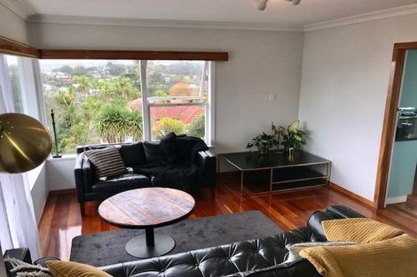 Photo of property in 3/18 Knights Road, Rothesay Bay, Auckland, 0630