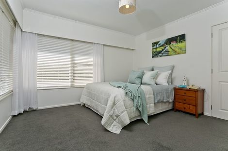 Photo of property in 2/43 Northumberland Avenue, Belmont, Auckland, 0622