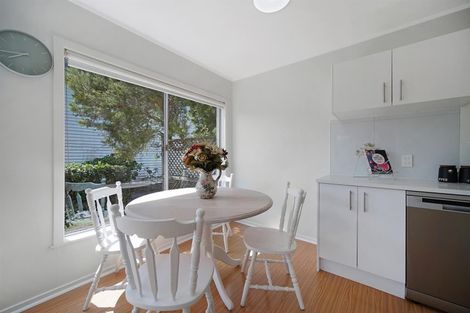 Photo of property in 1/736 Mount Eden Road, Mount Eden, Auckland, 1024