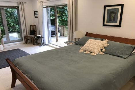 Photo of property in 44 Colmar Road, Mellons Bay, Auckland, 2014