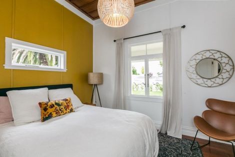 Photo of property in 409 Alexandra Street, Hastings, 4122