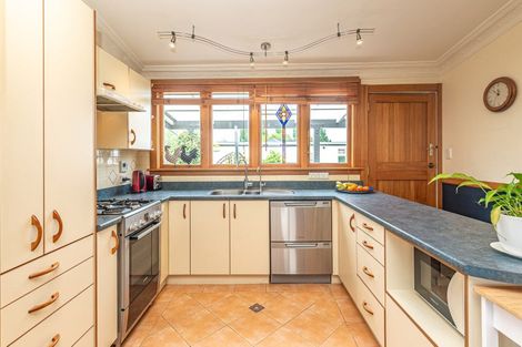 Photo of property in 100 Portal Street, Durie Hill, Whanganui, 4500