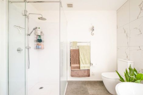 Photo of property in 2 Harbour View Terrace, Cass Bay, Lyttelton, 8082