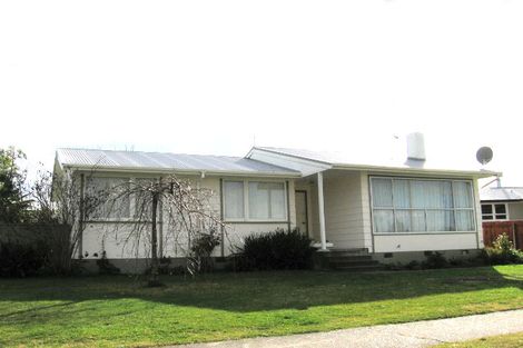 Photo of property in 32 Skerrett Crescent, Tamatea, Napier, 4112