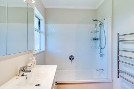 Photo of property in 104a Frimley Avenue, Frimley, Hastings, 4120